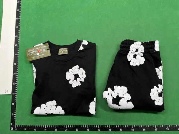 Tricou Denim Tears Negru + Pantaloni Scurti Denim Tears